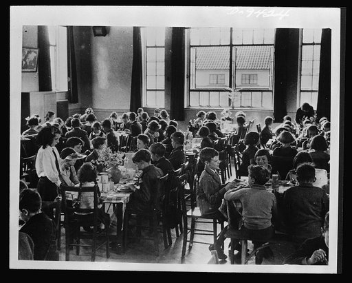 Food in Britain. Nearly a million British children receive substantial midday meals in schools. They pay only for the cost of the meal and where the parents cannot afford the low price, arrangements are made by authorities to pay all or part of the costs