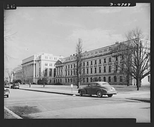 War workers. Social activities.  The administration building of the Department of Agriculture in Washington, D.C.