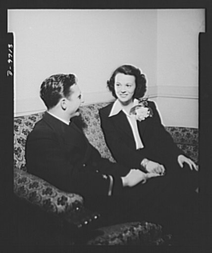 War workers. Social activities.  A government girl entertains her young navy officer friend in "Lovers Lane" nook of Scotts' Hotel, a government hotel for women war workers