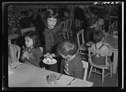 War workers' nursery. Playing waitress is an envied job at the Bella Vista Nursery School in Oakland, California, where a complete and nourishing luncheon is served daily in addition to midmorning cod liver oil and tomato juice and afternoon milk and crackers