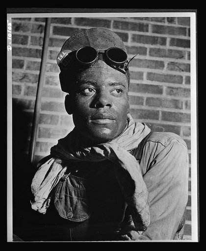 Negroes speed war work for Tennessee Valley Authority. Alonzo Bankston is a furnace operator in the TVA plant producing carbide for use of plants manufacturing synthetic rubber