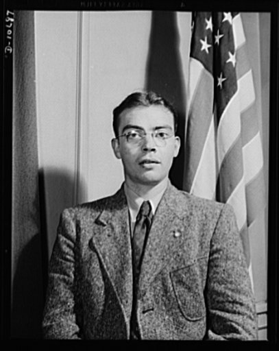 Earl Williams, torpedoed sailor, speaking before labor-management committee members at Hazleton, July 30th
