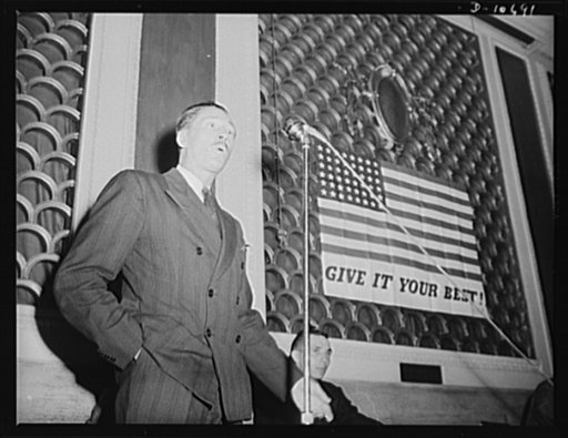 Earl Schenck, Naval Consultant, speaking before labor-management committee members at Scranton, July 29th
