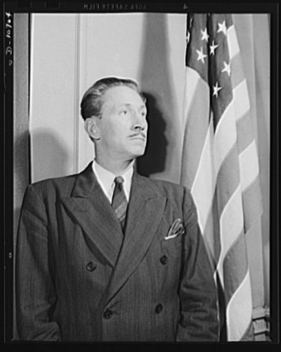 Earl Schenck, naval consultant, speaking before labor-management committee members at Hazleton, July 30th