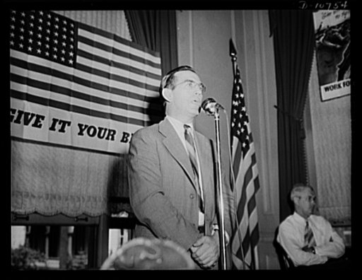 Frank W. Earnest, Jr. President, Anthracite Industries Incorporated, speaking before labor-management committee members at Hazleton, July 30th