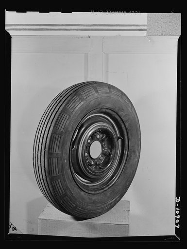 Tires for pictogram