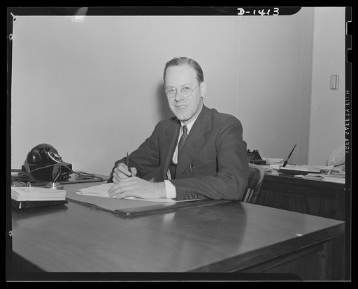 J.L. Ritchie, Priorities Consultant, Pulp and Paper Branch, Office of Production Management (OPM)