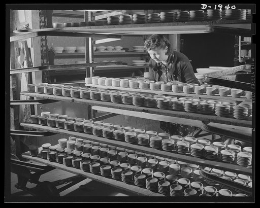 Inspecting unfired butter chips for the Army Medical Department. Shenango Pottery Works, Newcastle, Pennsylvania