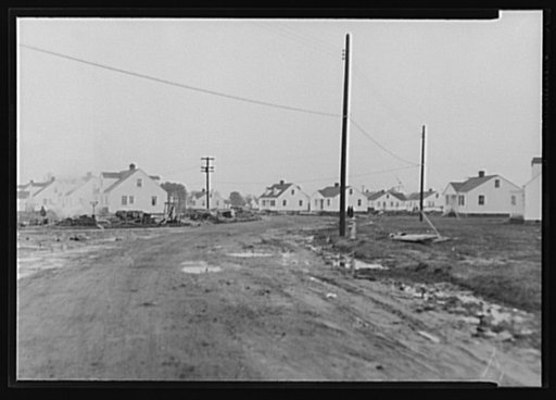 Simonsdale, Federal Housing Administration (FHA)-insured low-cost development, Portsmouth, Virginia