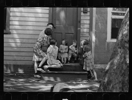 Untitled photo, possibly related to: Poor whites, Georgetown, D.C.