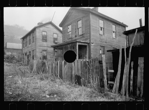 Untitled photo, possibly related to: Backyard, Hamilton, Ohio