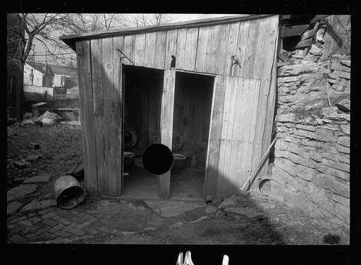 Untitled photo, possibly related to: House along Martin Street, Hamilton County, Ohio