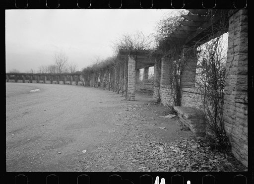 Untitled photo, possibly related to: Houses, Mariemont, Ohio