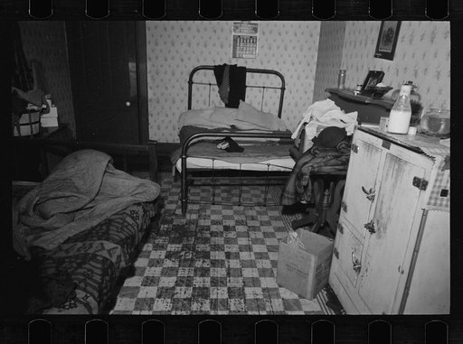 Kitchen and bedroom, Hamilton Co., Ohio