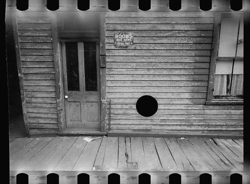Untitled photo, possibly related to: Model house, Mariemont, Ohio