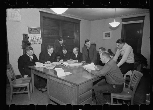 Westmoreland Homesteads, Mount Pleasant, Pennsylvania. Homesteaders and resettlement men discuss Westmoreland Homestead problems, Westmoreland County, Pennsylvania