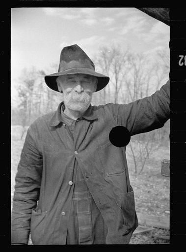 Untitled photo, possibly related to: Demonstrating unique homemade cider press invented by man living on Crabtree Recreational Demonstration Area, Raleigh, North Carolina