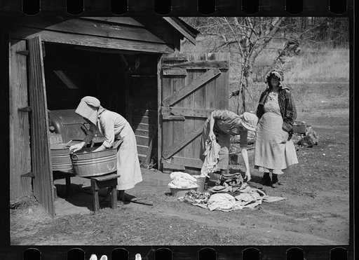 Women washing clothes, Crabtree Recreational Project, near Raleigh, North Carolina
