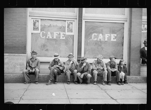 Mountaineers "spelling" themselves in front of store, Pikeville, Tennessee