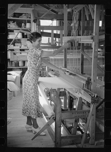 Untitled photo, possibly related to: Weaving at the Tygart Valley Homesteads, West Virginia