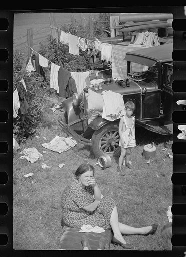 Untitled photo, possibly related to: Farm families come prepared to live at the fair, Morrisville, Vermont