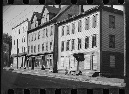 Untitled photo, possibly related to: Marion Street, French section, west side of river, Amoskeag, Manchester, New Hampshire