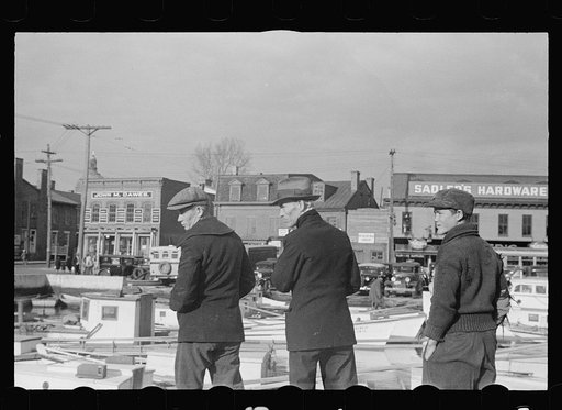 Untitled photo, possibly related to: Men at the wharves, Annapolis, Maryland