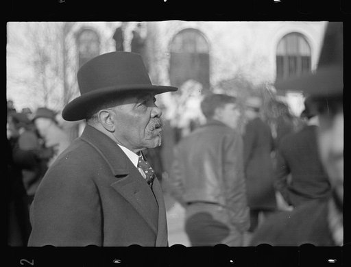 Spectator at fire, Washington, D.C.