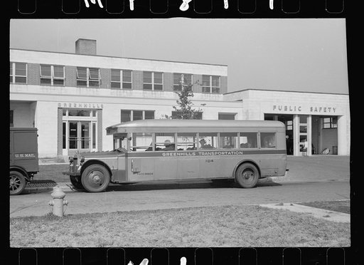 Bus which runs between Greenhills and Cincinnati