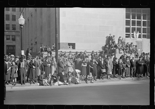 Waiting for the parade to pass, Cincinnati, Ohio