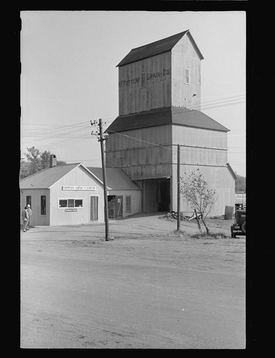 Farmer's Union Coop, elevator, Centralia, Kansas. This cooperative, which also runs a general store in town, has received a loan from the FSA (Farm Security Administration)