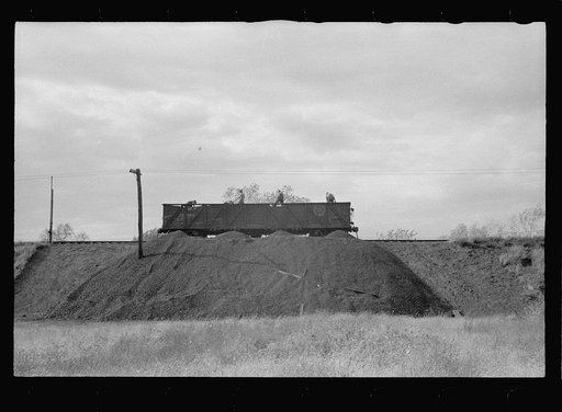 Unloading coal, Omaha, Nebraska