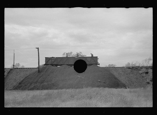 Untitled photo, possibly related to: Unloading coal, Omaha, Nebraska