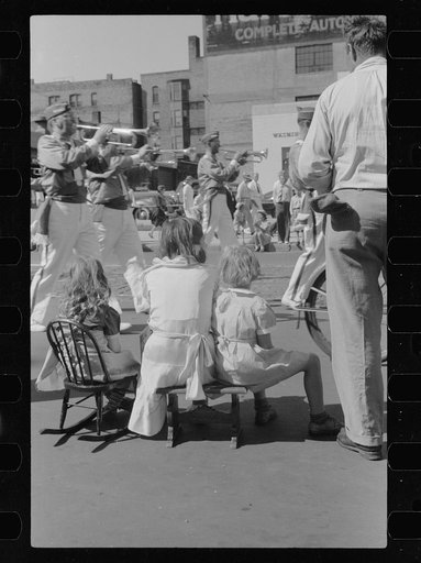Children watching parade, Letter Carriers Convention, Milwaukee, Wisconsin