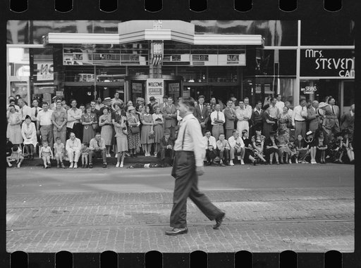 Untitled photo, possibly related to: Watching parade, Letter Carriers Convention, Milwaukee, Wisconsin