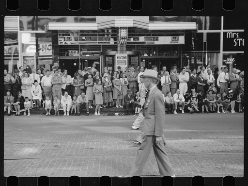 Untitled photo, possibly related to: Watching parade, Letter Carriers Convention, Milwaukee, Wisconsin