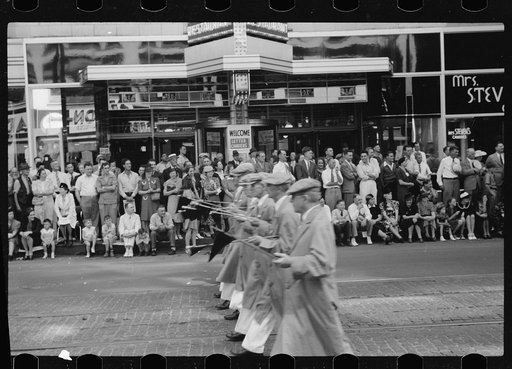 Untitled photo, possibly related to: Watching parade, Letter Carriers Convention, Milwaukee, Wisconsin