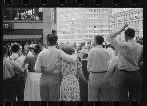 Watching parade, Letter Carriers Convention, Milwaukee, Wisconsin