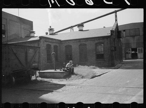 Lunch hour, tractor factory, Minneapolis, Minnesota
