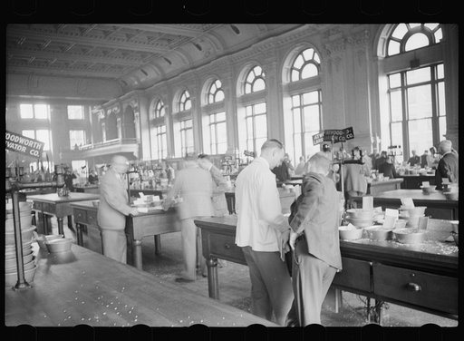 Untitled photo, possibly related to: Open grain market, Minneapolis Grain Exchange, Minneapolis, Minnesota