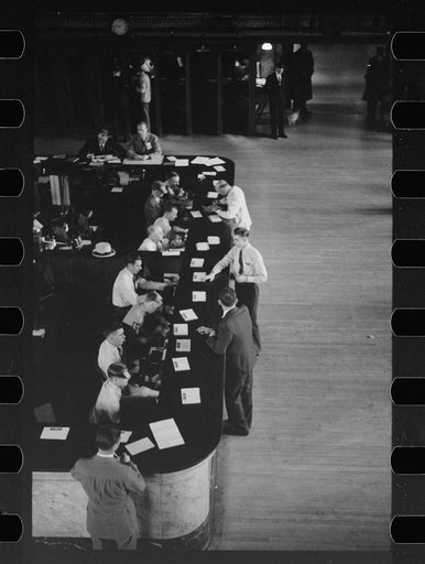 Untitled photo, possibly related to: Buyer at open grain market, Minneaplis Grain Exchange, Minnesota