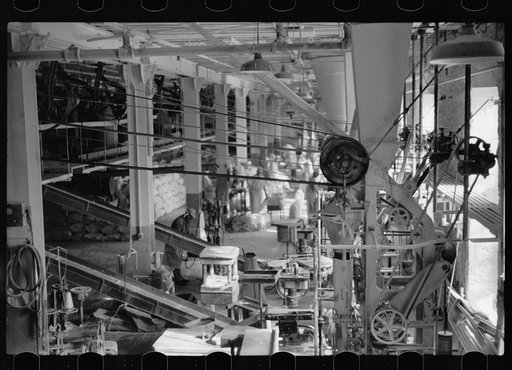 Untitled photo, possibly related to: Packing flour, Pillsbury mills, Minneapolis, Minnesota