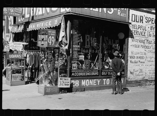Pawnshop in Gateway District, Minneapolis, Minnesota
