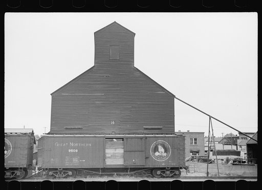 Untitled photo, possibly related to: Country grain elevator, Litchifeld, Minnesota