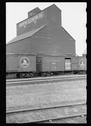 Untitled photo, possibly related to: Country grain elevator, Litchifeld, Minnesota