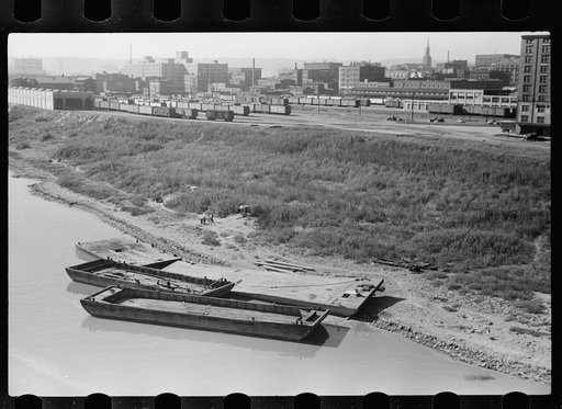 Untitled photo, possibly related to: Milk wagon, Cincinnati, Ohio