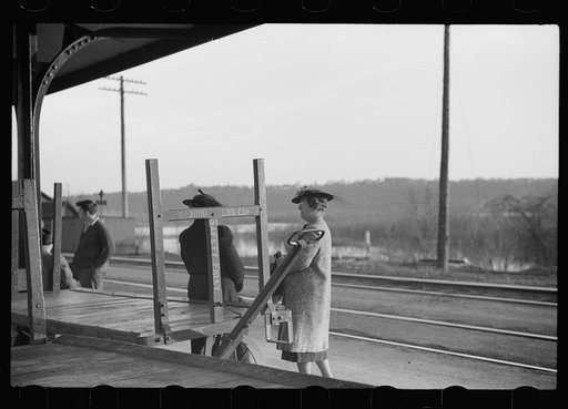 Untitled photo, possibly related to: The Burlington Zephyr. East Dubuque, Illinois