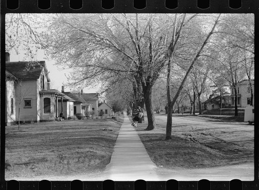 Woodbine, Iowa. A residential street