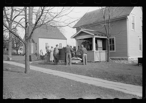 Untitled photo, possibly related to: Auction of household goods, Grundy Center, Iowa
