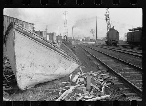 Untitled photo, possibly related to: Old wagon and buggy company, Dubuque, Iowa